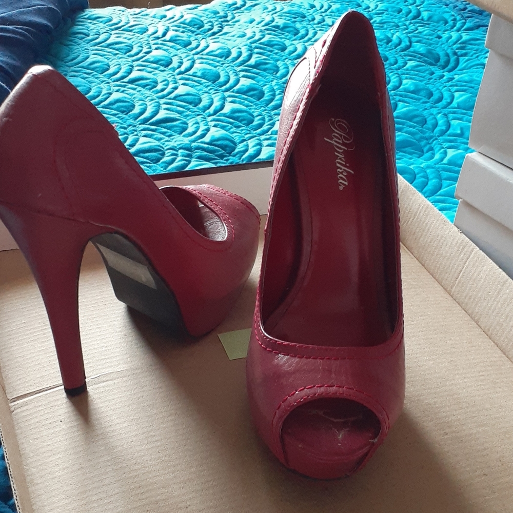 Peeptoe platform heels